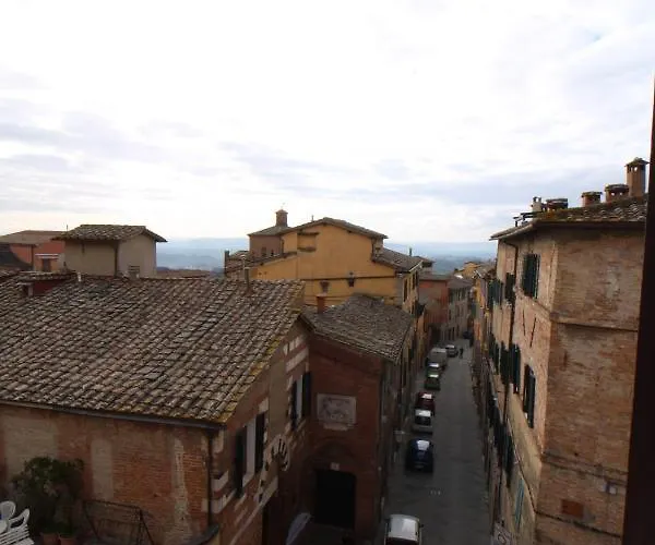 아파트 Nora's House