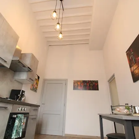 Nora's House * Σιένα