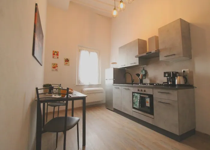 Nora's House Апартаменти Сієна